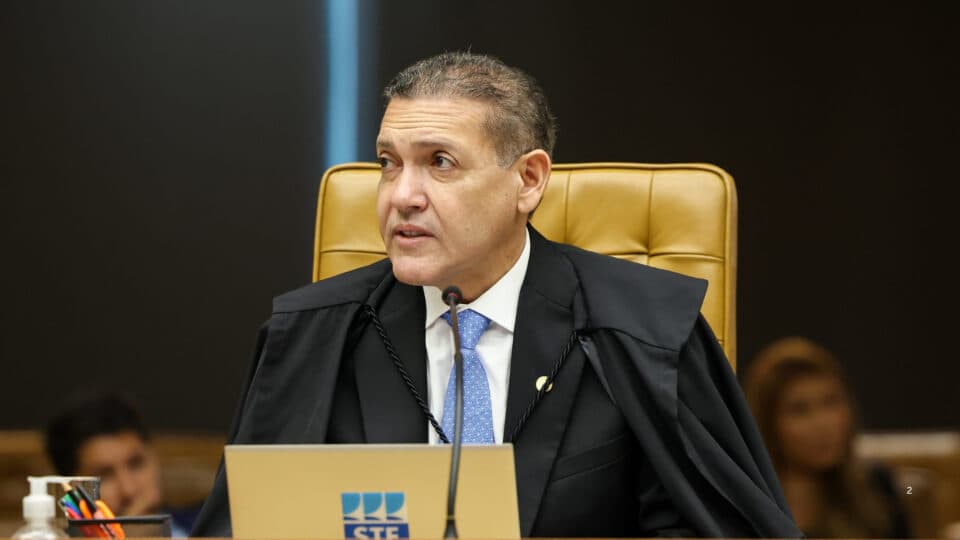 Nunes Marques não analisará revisão criminal de Bolsonaro antes do 2º turno