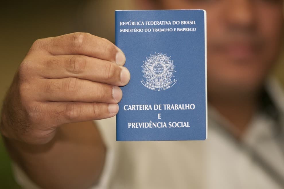 Semana começa com mais de 150 vagas de emprego em Vitória